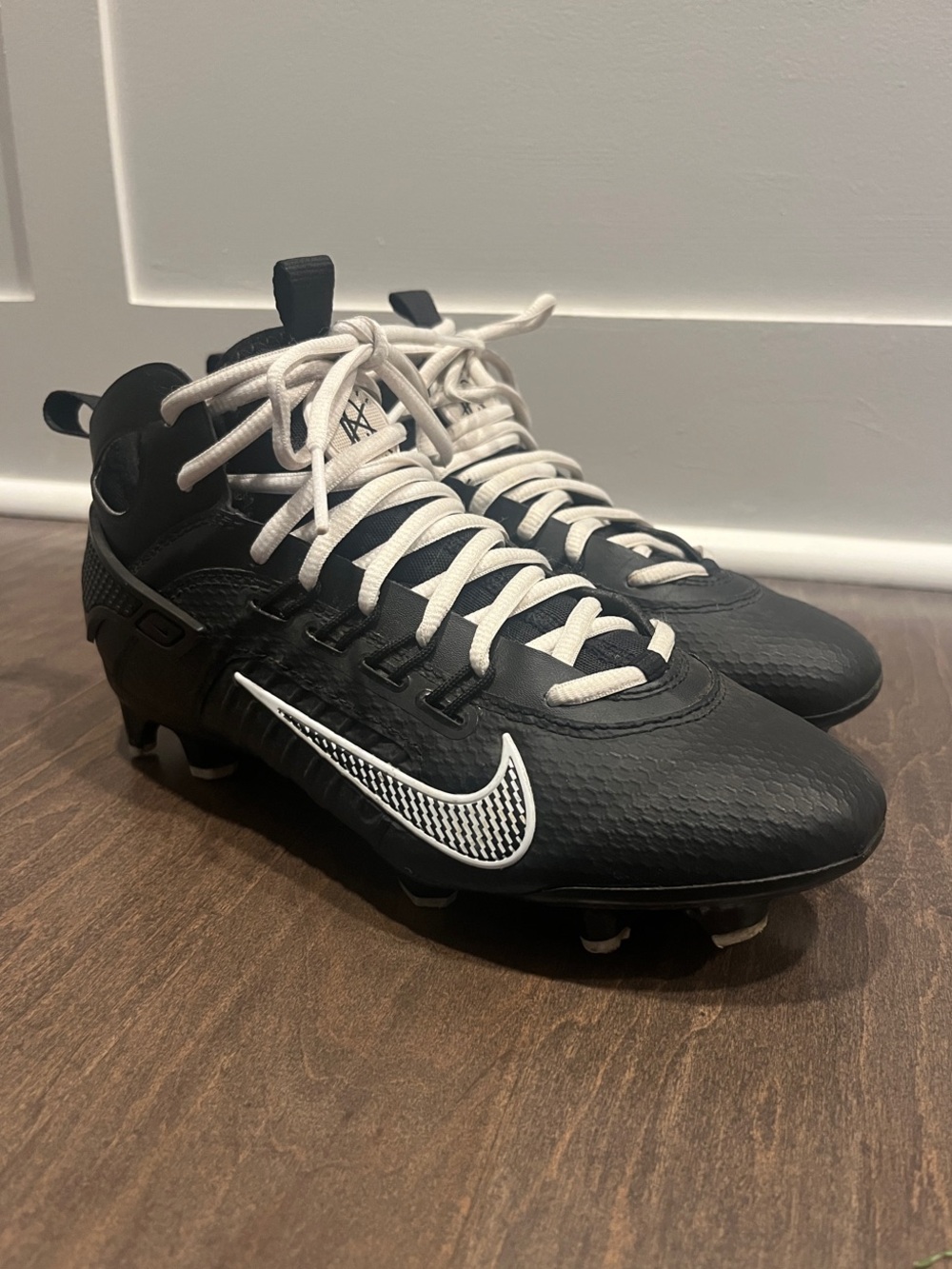 Nike alpha Huarache 9 elite mid lacrosse cleats